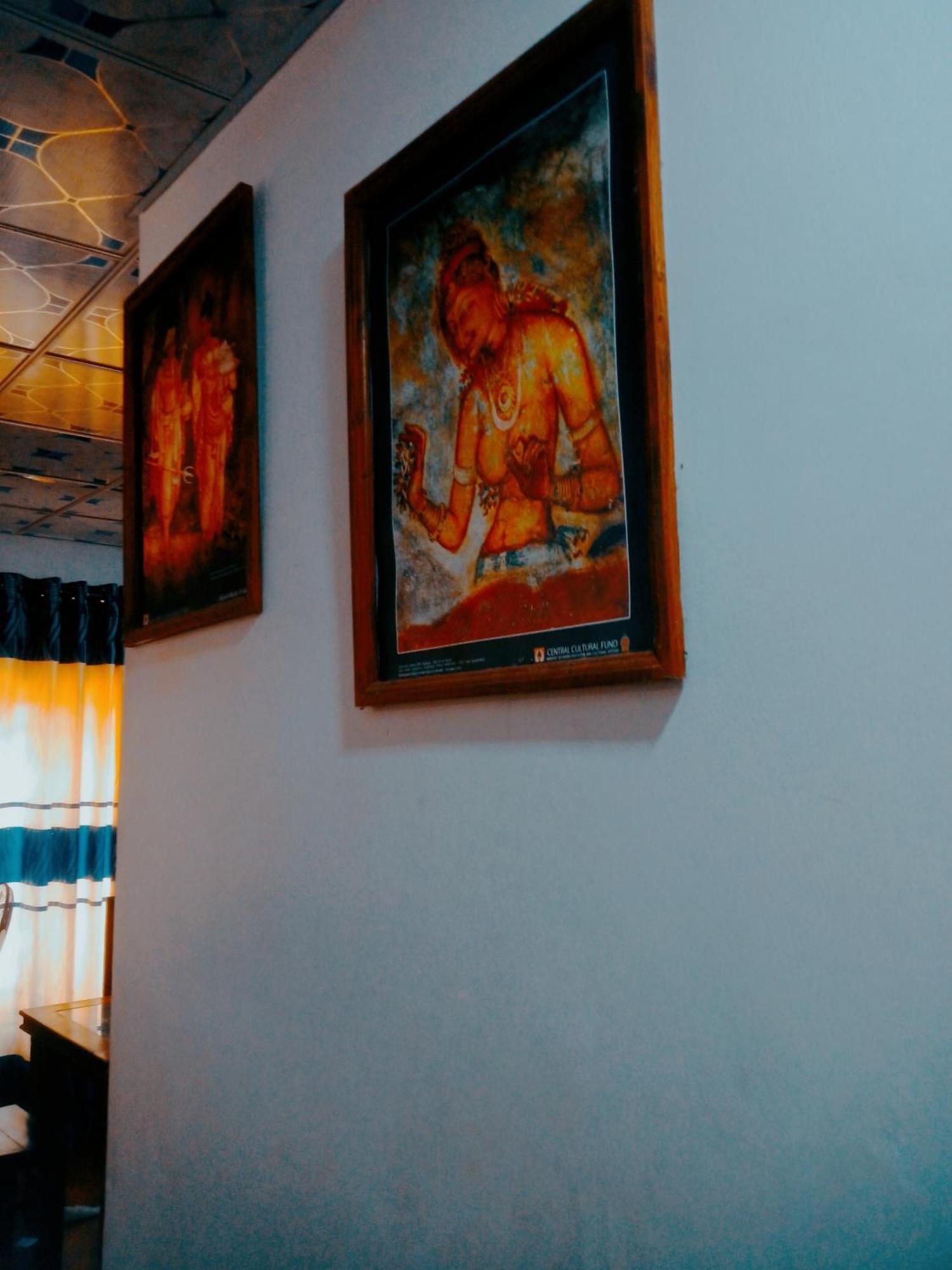 Impress Holiday Home Anuradhapura Szoba fotó